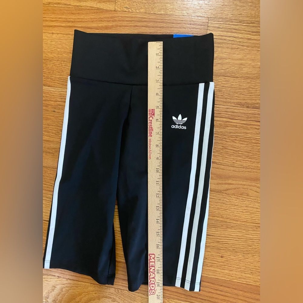 Adidas Originals Shorts Women’s XS Black PrimeBlue Athleticwear Activewear New - Picture 4 of 4